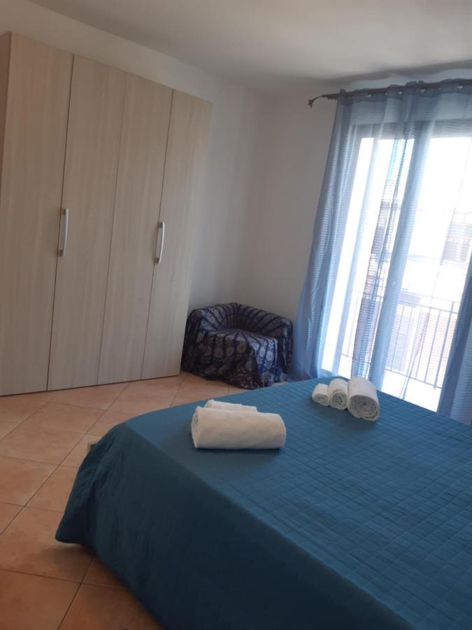 Apartamento A Casa Di Loretta Terrasini Exterior foto