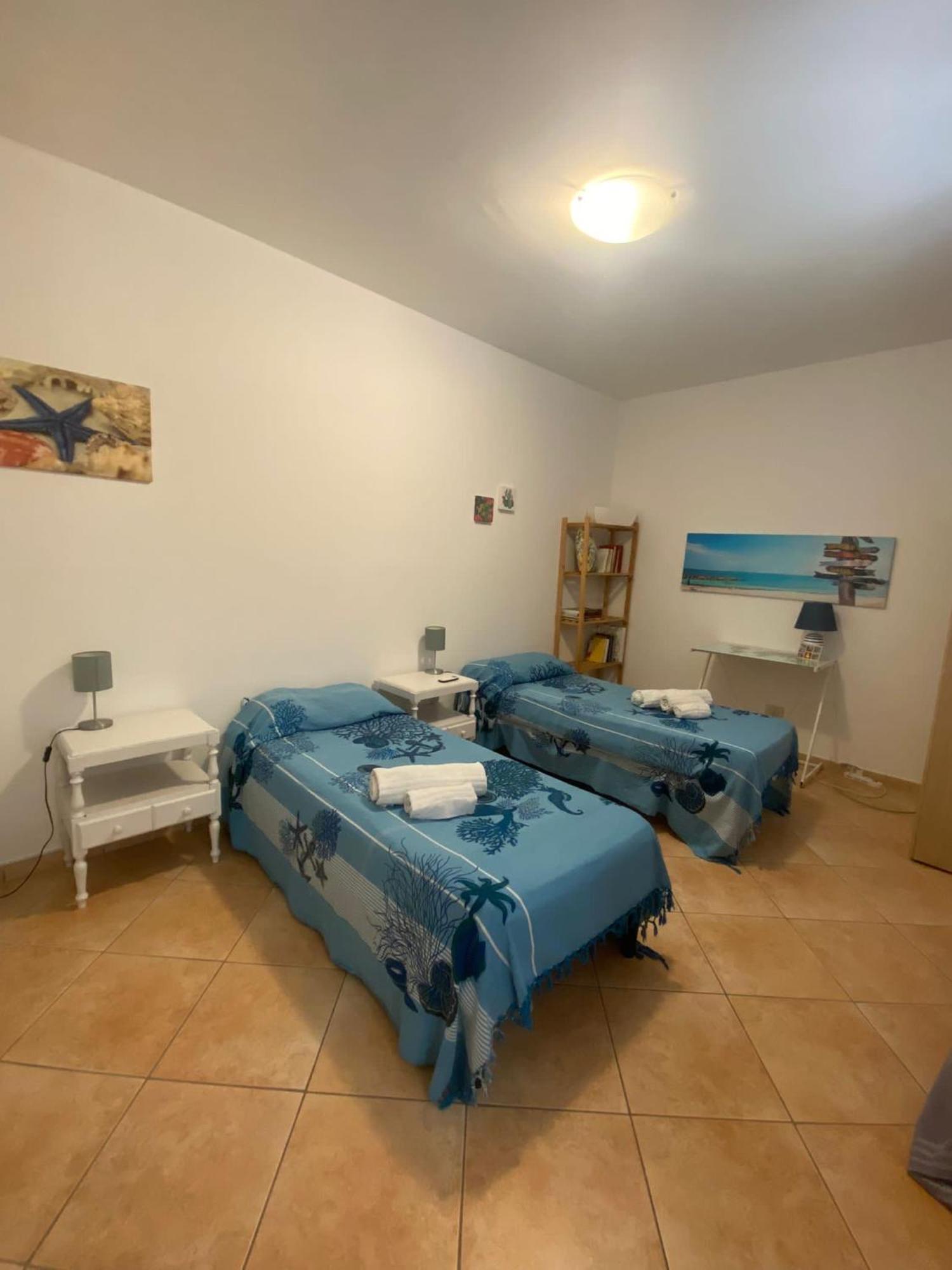 Apartamento A Casa Di Loretta Terrasini Exterior foto