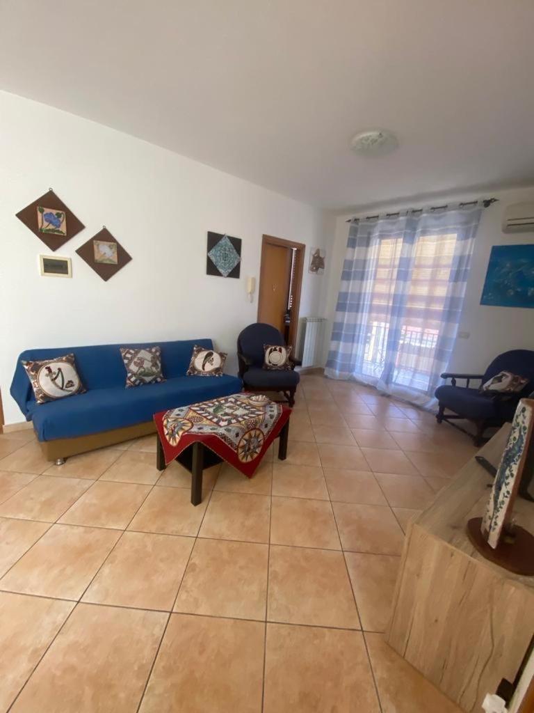 Apartamento A Casa Di Loretta Terrasini Exterior foto